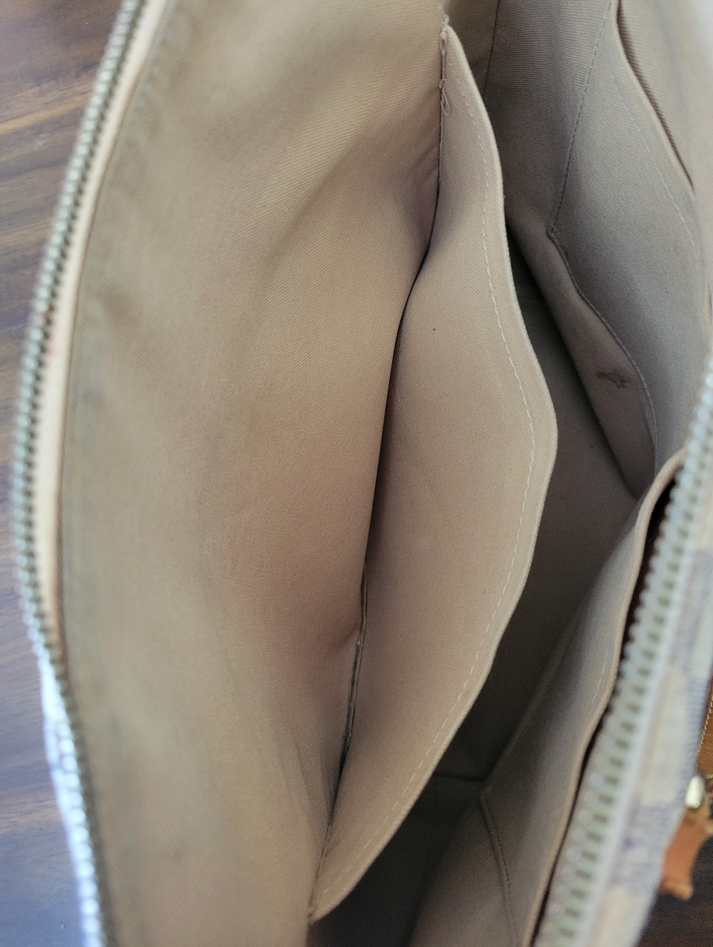 Louis Vuitton Gray & White Checkered Canvas Tote with Tan Leather Trim - Picture 8 of 15